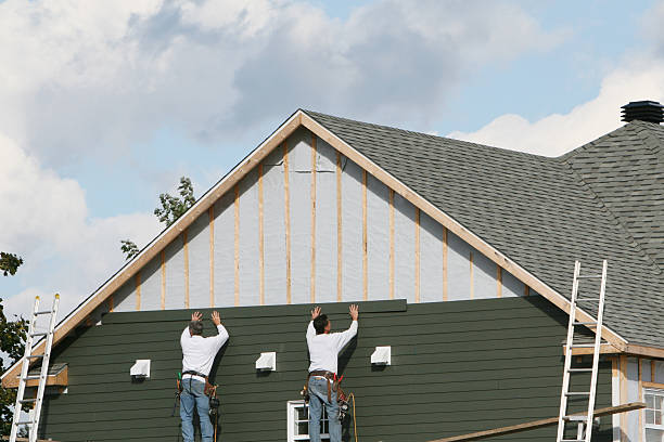 Professional Siding technician working in Marengo, IL
